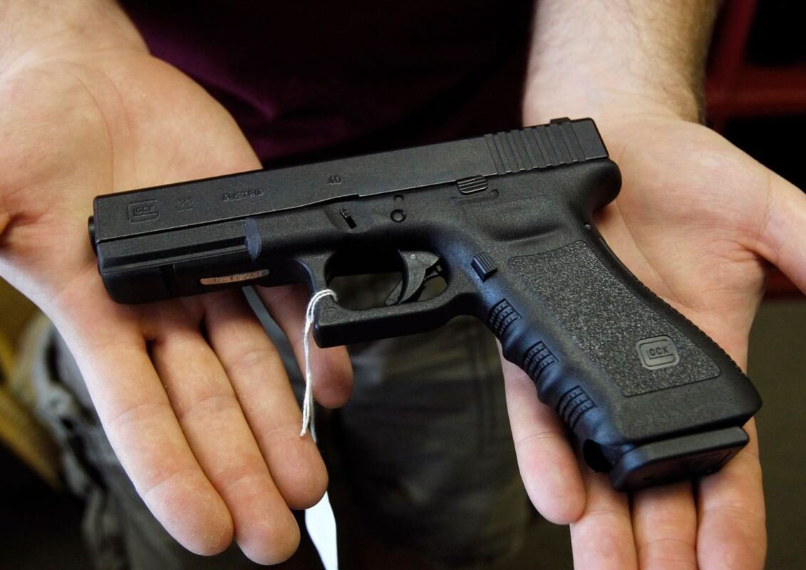 Glock 22 vs Glock 23